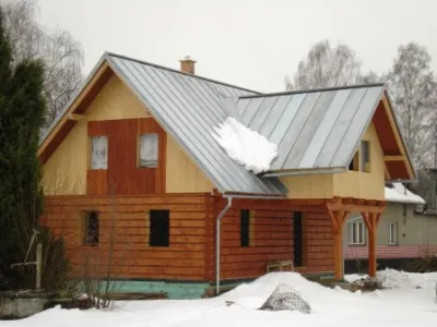 Pozinkovaná falcovaná střecha v Dolánkách (2010)