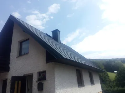 Dvouplášťová střecha s krytinou Prefalz