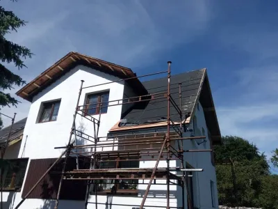Prefalz Stucco s hliníkovými žlaby