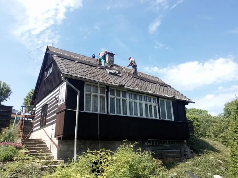 Rekonstrukce střechy chalupy krytinou Dacora