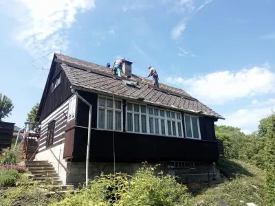 Rekonstrukce střechy chalupy krytinou Dacora
