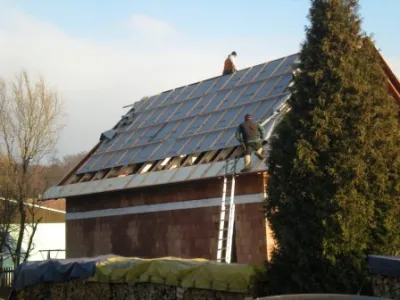Střešní konstrukce v Mladých Bukách (2011)