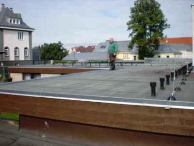 Rekonstrukce pultové střechy v Trutnově (2008)