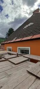 Rekonstrukce mansardové střechy šablonami PREFA